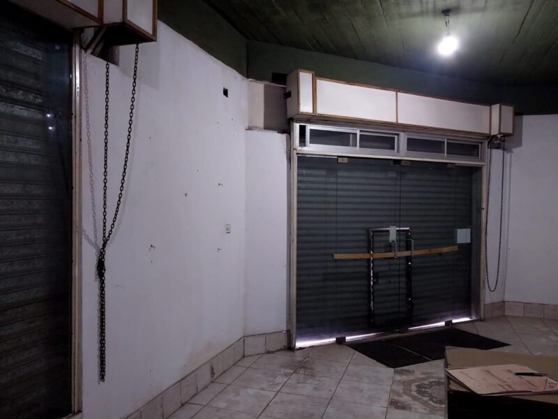 Local comercial en esquina, Ingeniero Allan, Varela