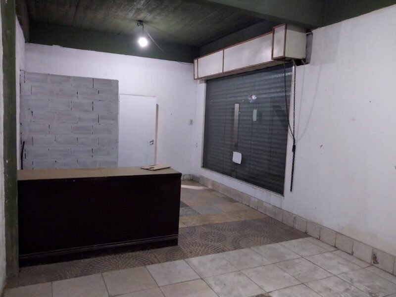 Local comercial en esquina, Ingeniero Allan, Varela