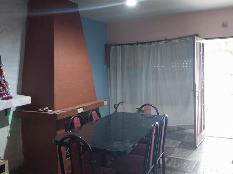 Vivienda de 3 dormitorios, centro de Ingeniero Allan, Varela
