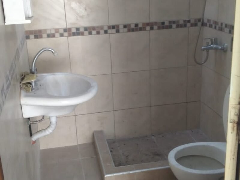 Casa con tres dormitorios en Berazategui, cerca Municipalidad