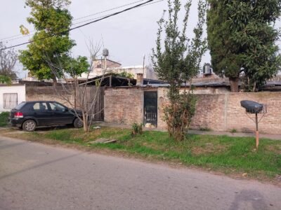 Casa con pileta en Florencio Varela