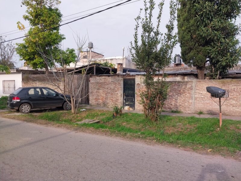 Casa con pileta en Florencio Varela