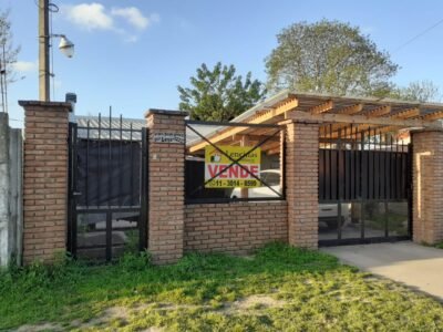 Excelente vivienda sobre avenida en Ingeniero Allan, Varela