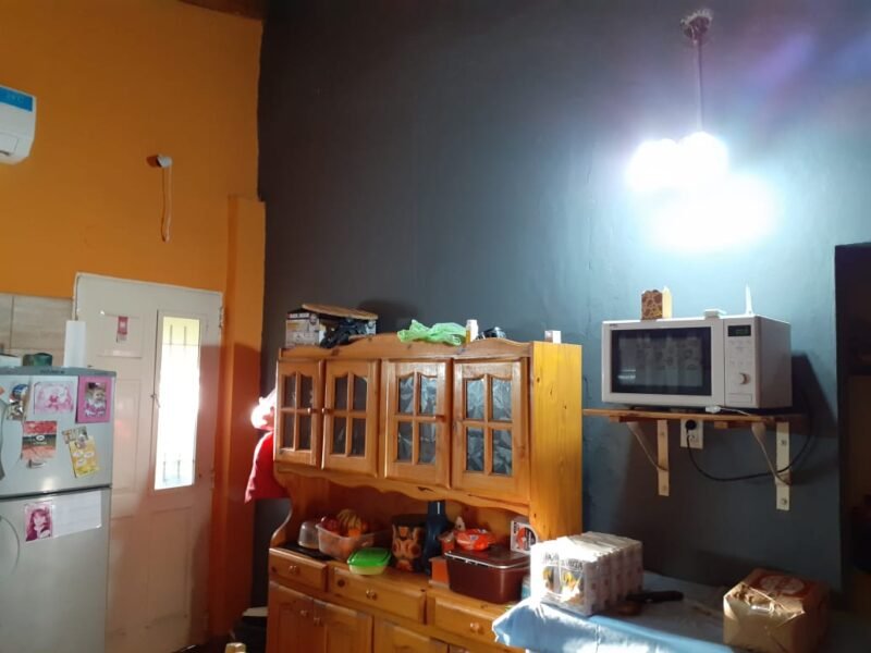 Excelente vivienda sobre avenida en Ingeniero Allan, Varela