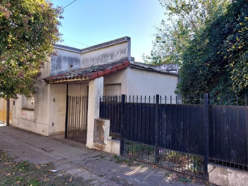 Casa céntrica en Brandsen