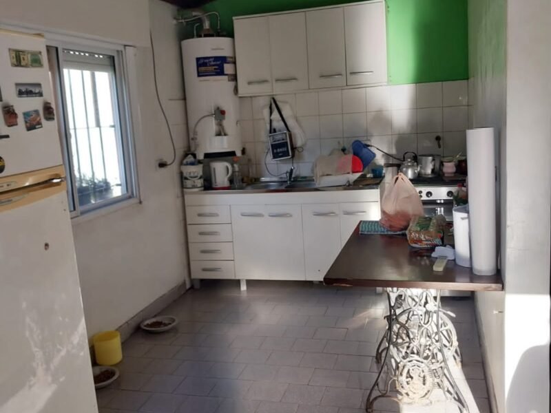 Casaquinta sobre 27.500 m2 en Ingeniero Allan, Varela