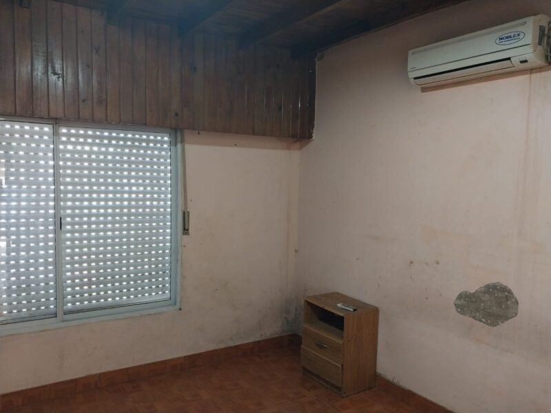 Amplia vivienda sobre tres terrenos en Ingeniero Allan, Varela