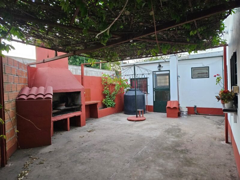 Excelente casa céntrica en La Carolina, Ing. Allan, Fcio. Varela