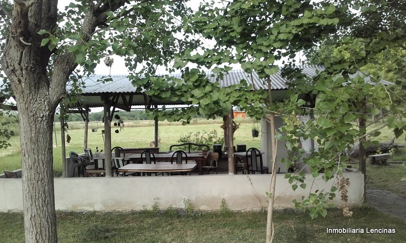 Quinta de 3 hectáreas, con pileta, quincho y arroyo en Ingeniero Allan, Florencio Varela