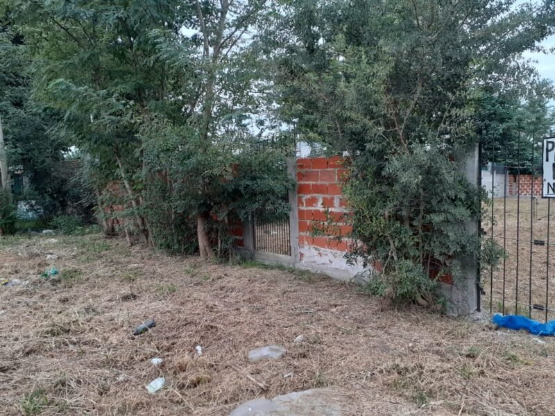 Amplio terreno en Ingeniero Allan, Varela, apto crédito hipotecario