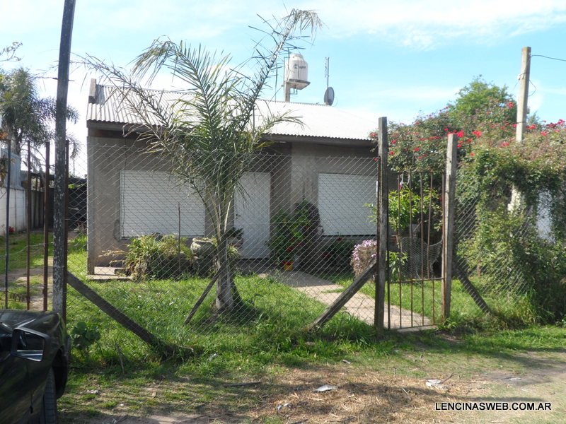 Casa de tres dormitorios en Ingeniero Allan, Varela