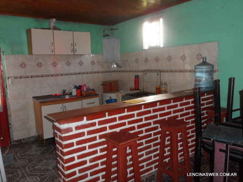 Amplia vivienda en Ingeniero Allan, "La Carolina", Florencio Varela