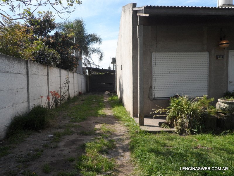 Casa de tres dormitorios en Ingeniero Allan, Varela