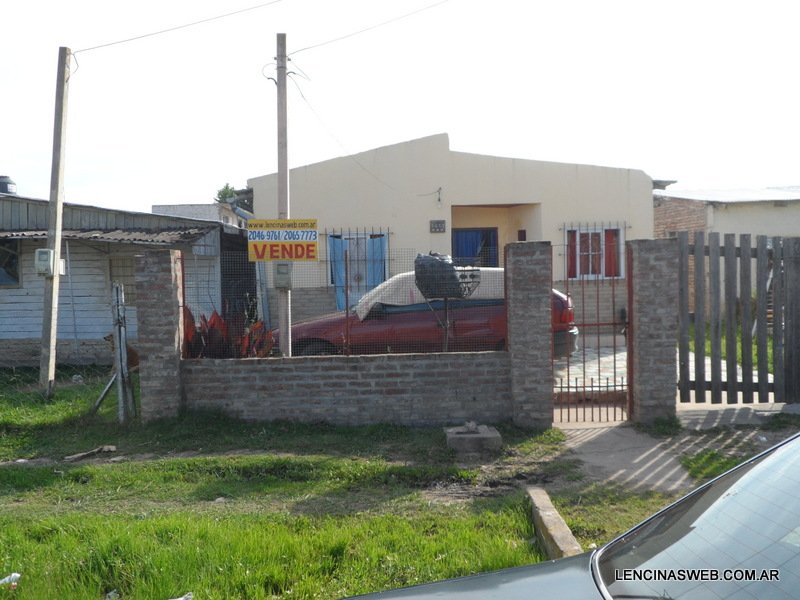 Amplia vivienda en Ingeniero Allan, "La Carolina", Florencio Varela