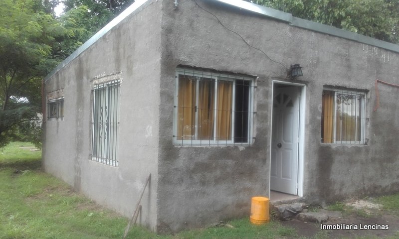 Casa sobre terreno de 510 m2 en Ingeniero Allan, Varela