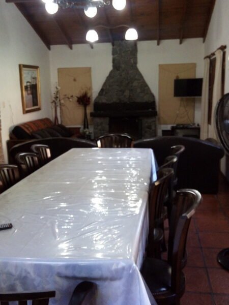 Seis cabañas, chalet y casa de caseros en Costa del Este, partido de La Costa, excelente rentabilidad