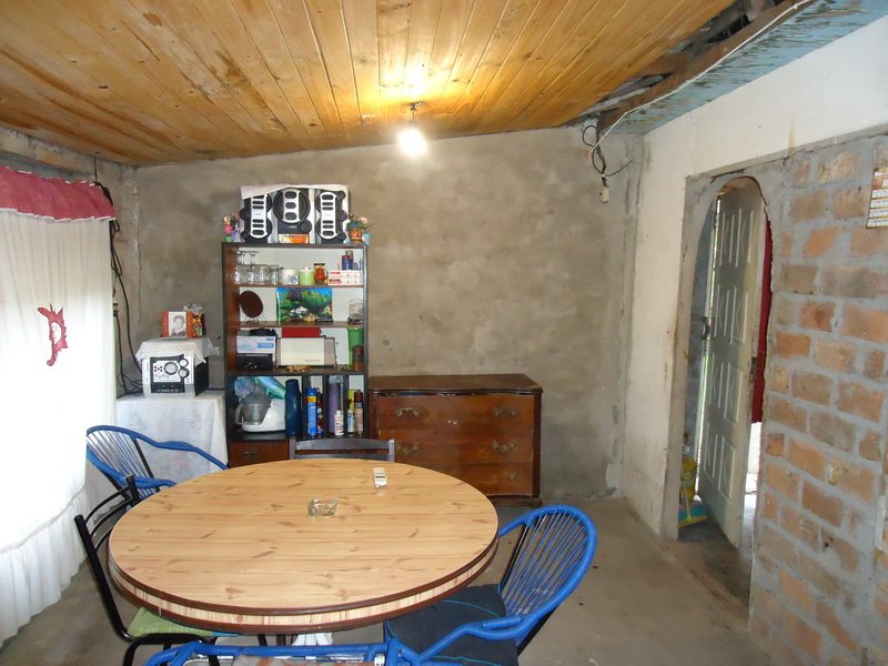 Casa sobre 600 m2 en La Carolina, Ing. Allan, Fcio. Varela
