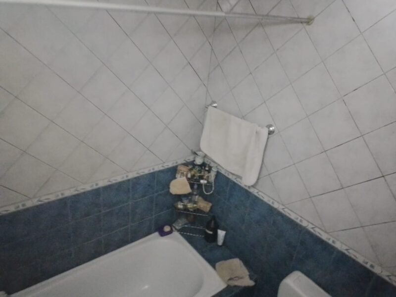 Casa cerca plaza principal de Ingeniero Allan, Varela