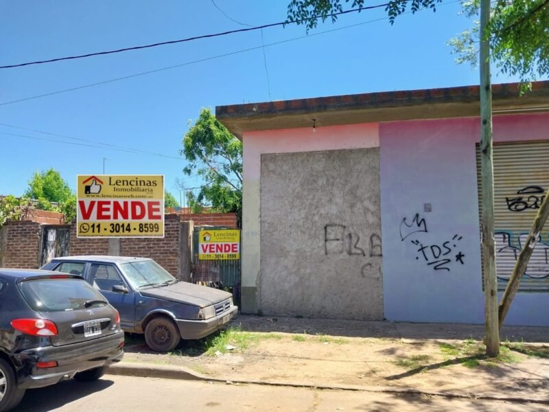 Tres locales comerciales