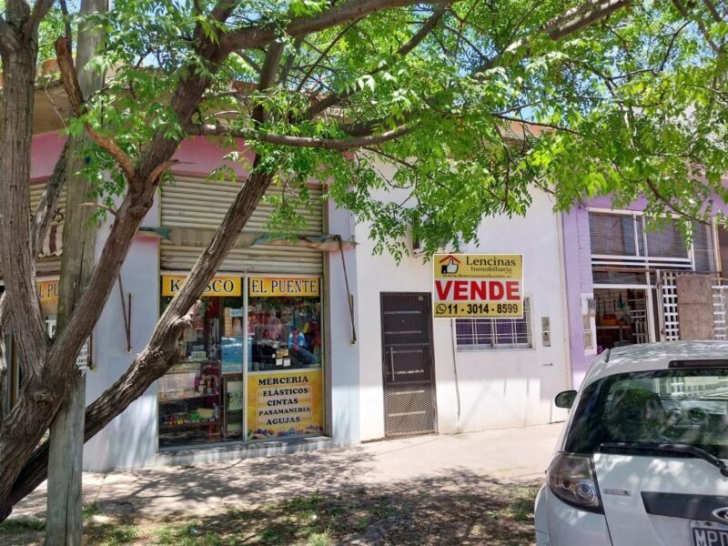 Tres locales comerciales
