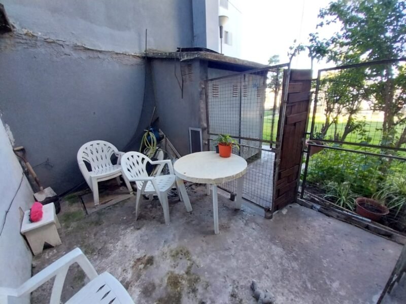 Departamento, planta baja, en Berazategui Oeste