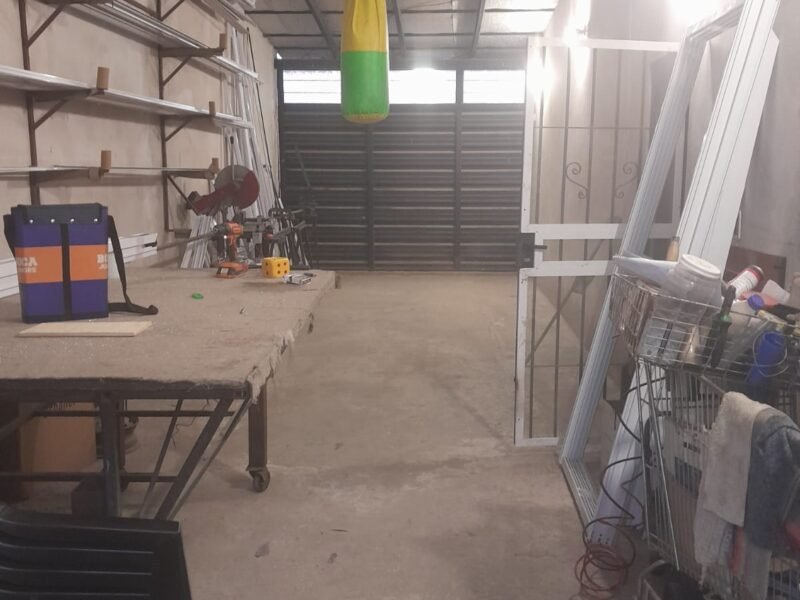 Quinta con pileta en Ingeniero Allan, Varela