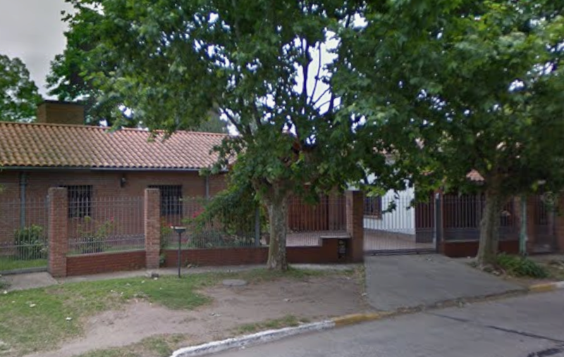 Chalet y departamento en Ranelagh centro, Berazategui. Apto crédito hipotecario.-