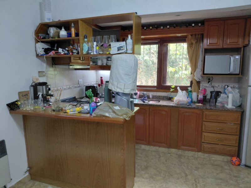 Chalet y departamento en Ranelagh centro, Berazategui. Apto crédito hipotecario.-