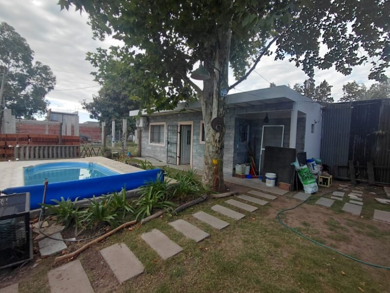 Casa en barrio privado Los Madrigales, Ingeniero Allan, Varela